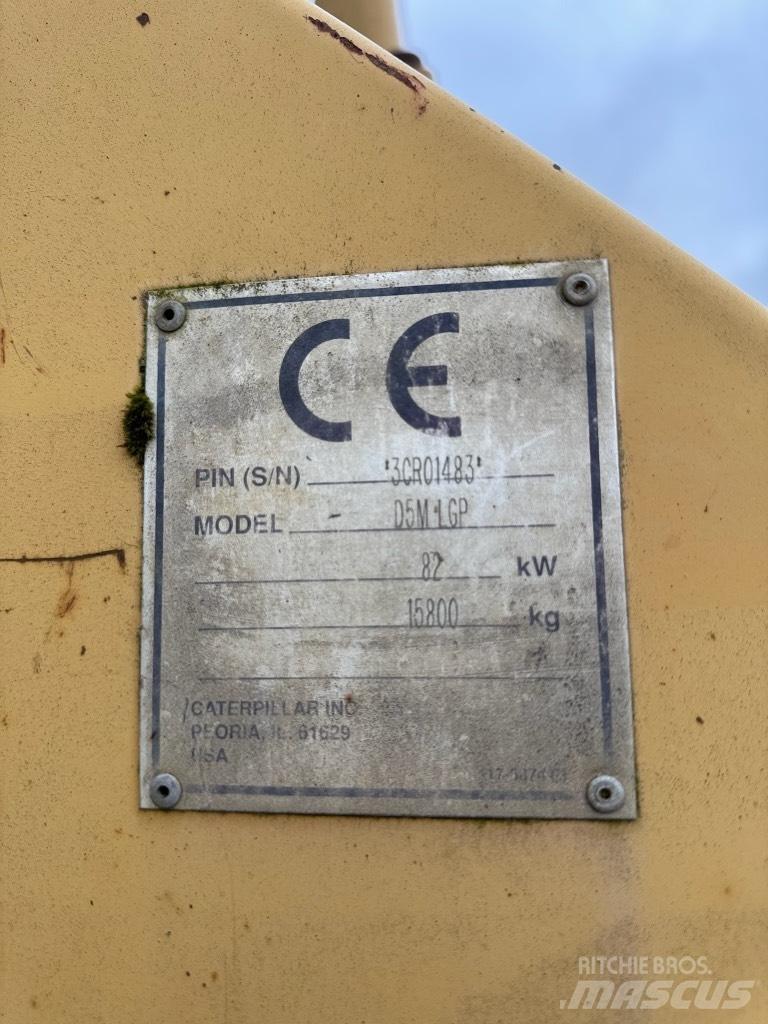 CAT D 5 M LGP Telaketjupuskutraktorit