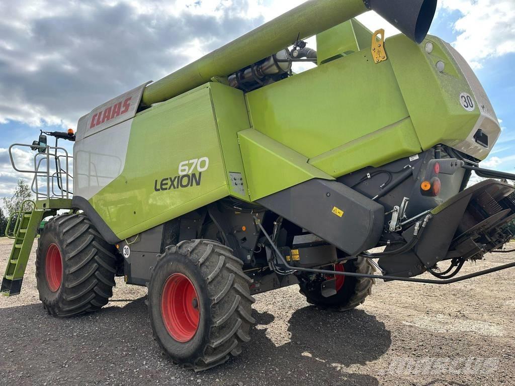 CLAAS Lexion 670 Leikkuupuimurit