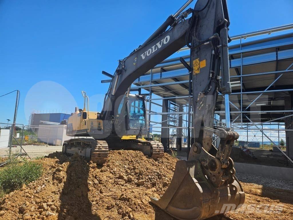 Volvo EC 220 DL Telakaivukoneet