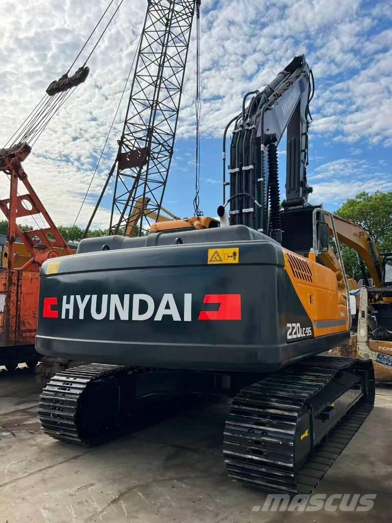 Hyundai R220LC-9S Midikaivukoneet 7t - 12t