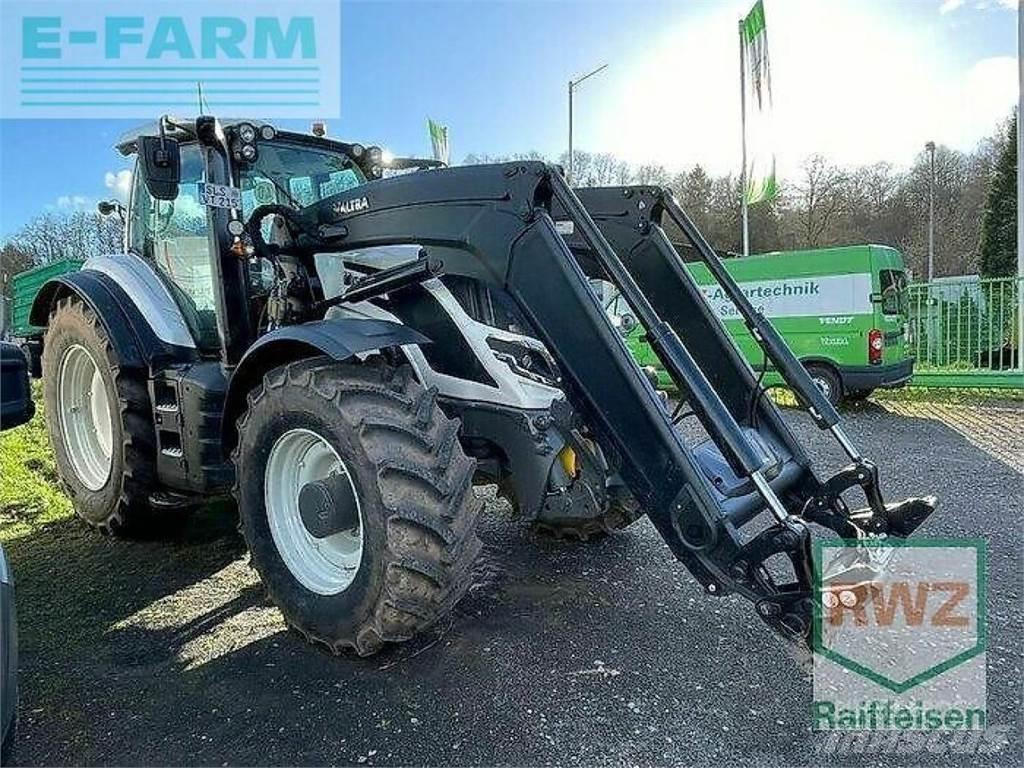 Valtra t215d Traktorit