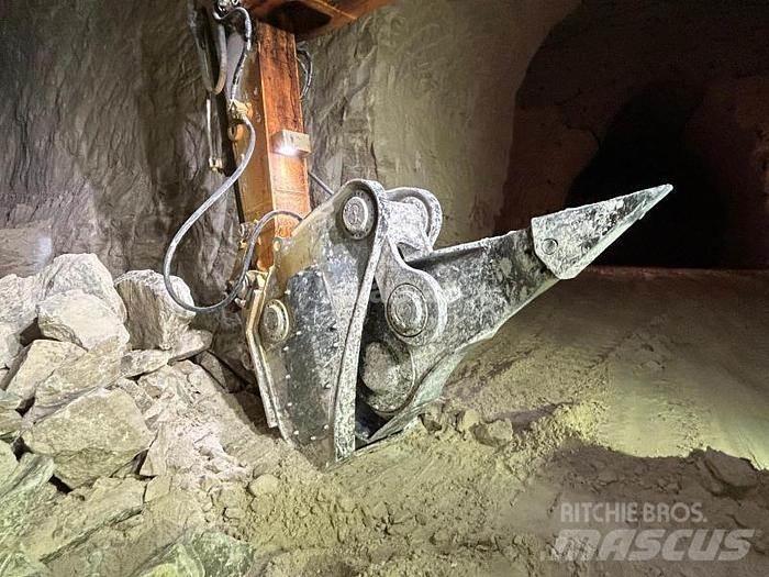 Liebherr R956HD Erikoiskaivinkoneet