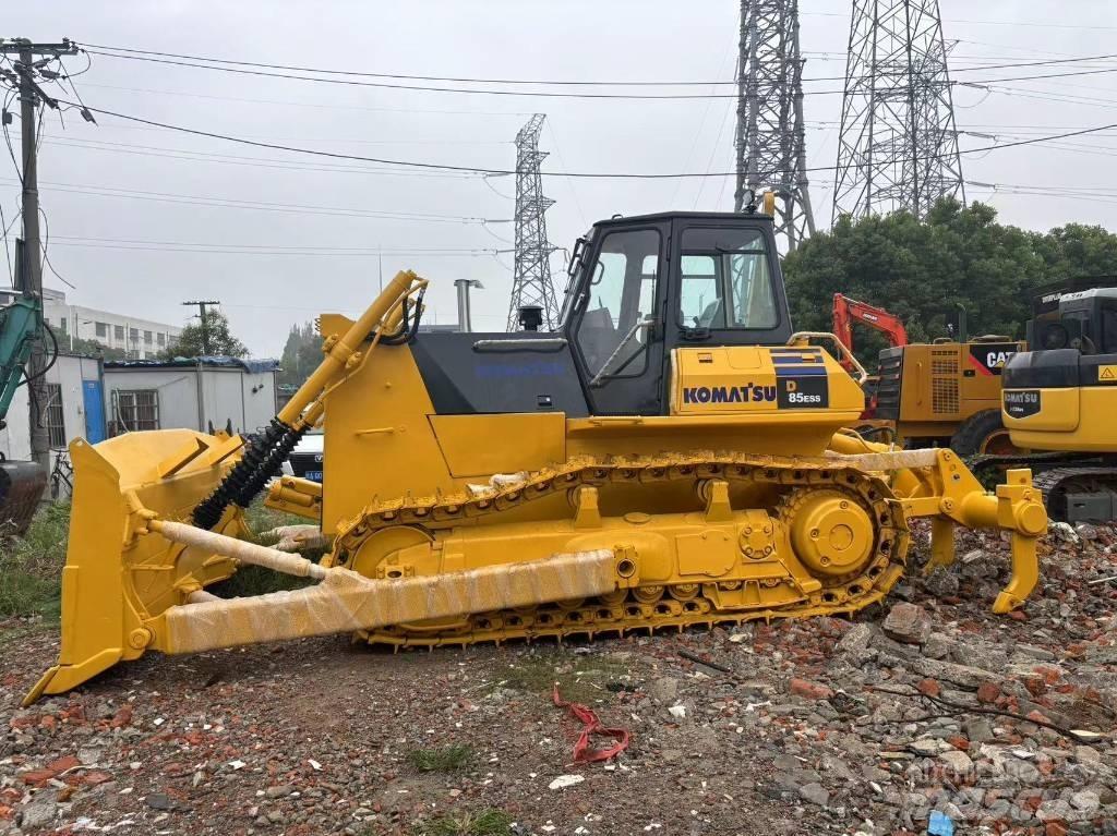 Komatsu D 85 E-12 Telaketjupuskutraktorit
