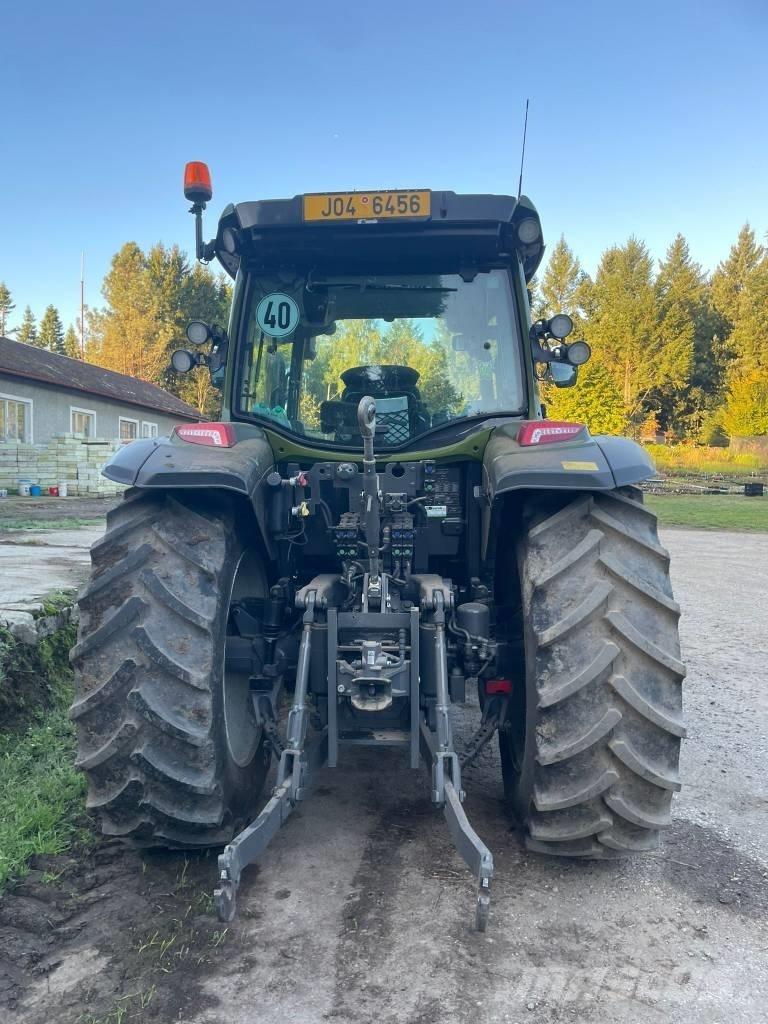 Valtra G 135 Traktorit