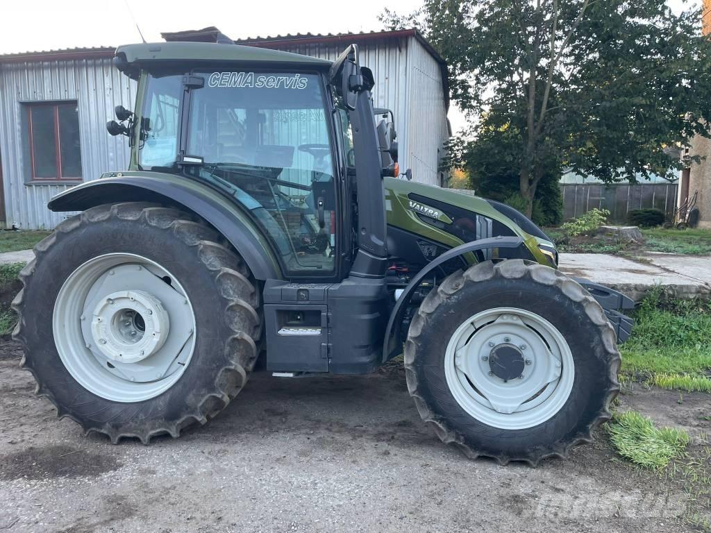 Valtra G 135 Traktorit