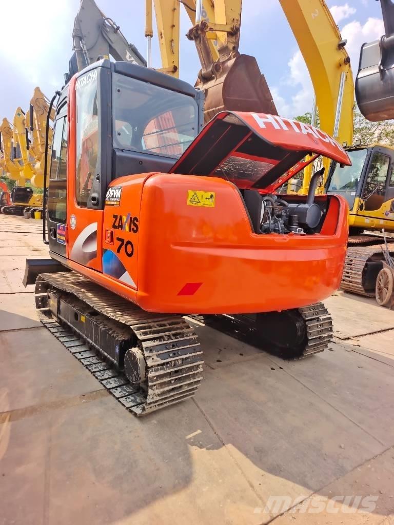 Hitachi ZAXIS70 Minikaivukoneet < 7t