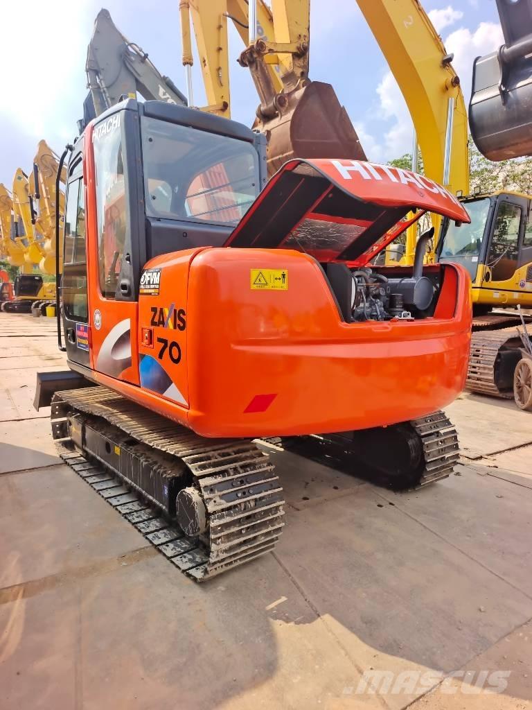 Hitachi ZAXIS70 Minikaivukoneet < 7t