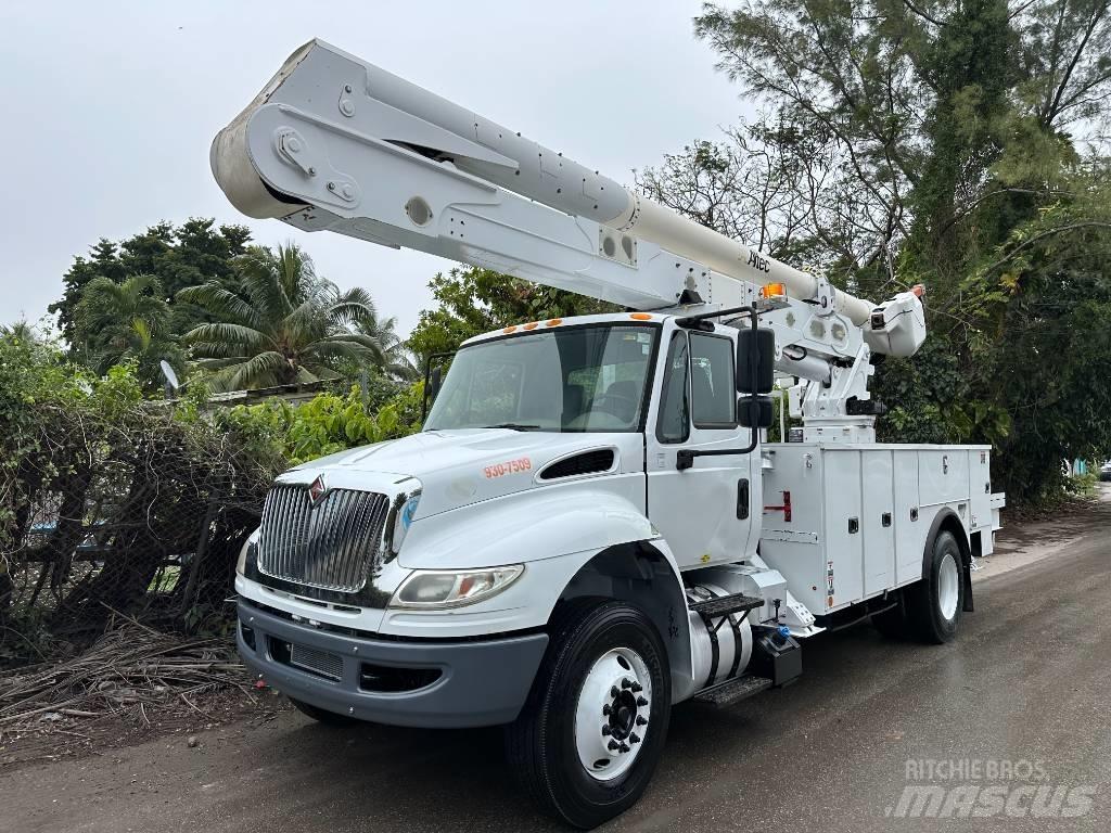 International 4300 Nostolava-autot