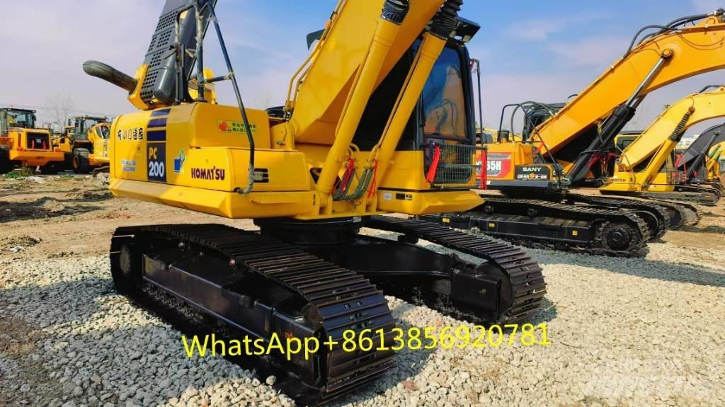 Komatsu PC 200-8 Midikaivukoneet 7t - 12t