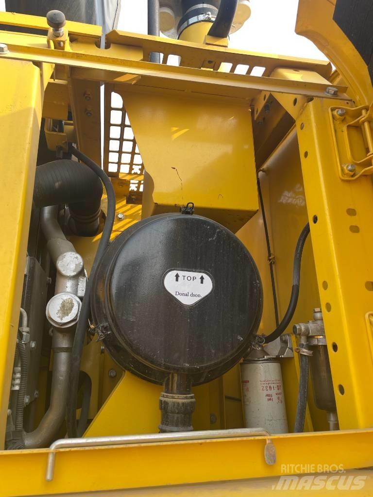 Komatsu 350 Telakaivukoneet