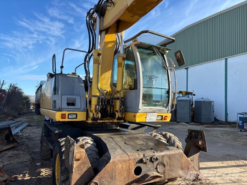 New Holland MH 6.6 Pyöräkaivukoneet