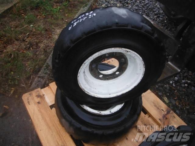 Clark 6.50R10 Renkaat ja vanteet
