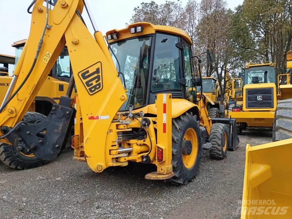 JCB 3 CX Kaivurikuormaajat