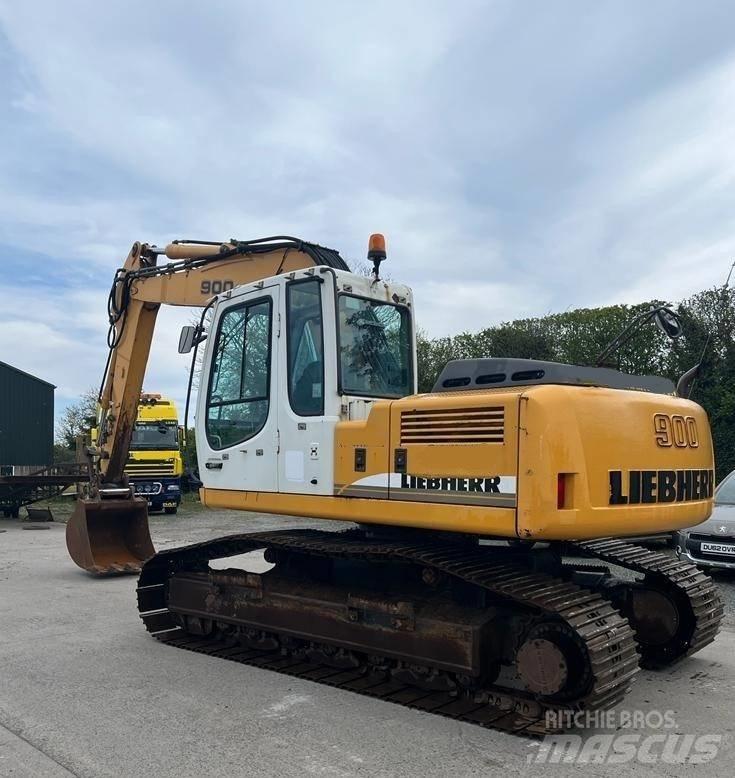 Liebherr R 900 C Telakaivukoneet
