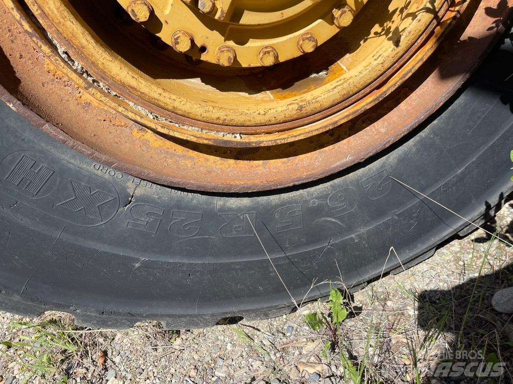 CAT 966 E Pyöräkuormaajat