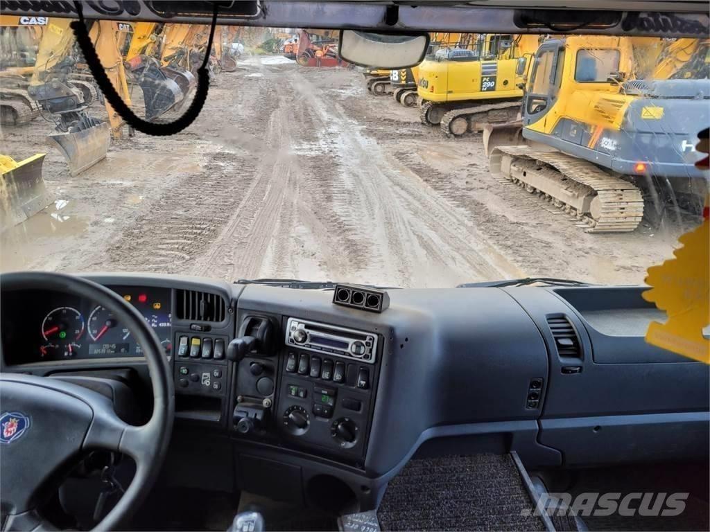 Scania R420 8x4 Nostovarsi-vaihtolavakuorma-autot