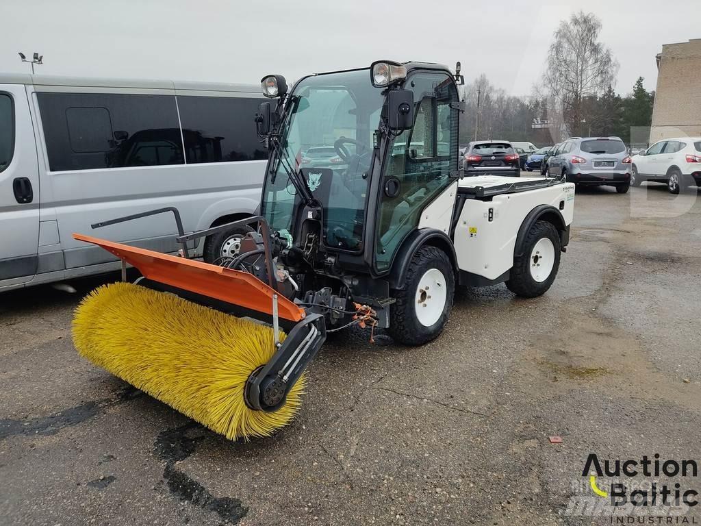 Multihog CX75 Lakaisukoneet