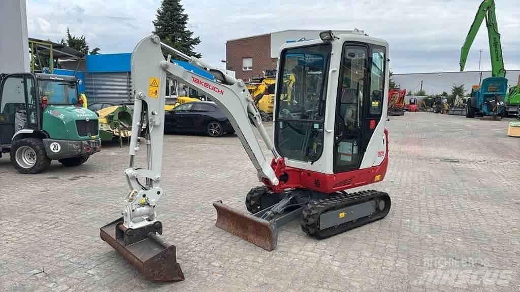 Takeuchi TB216 A Minikaivukoneet < 7t