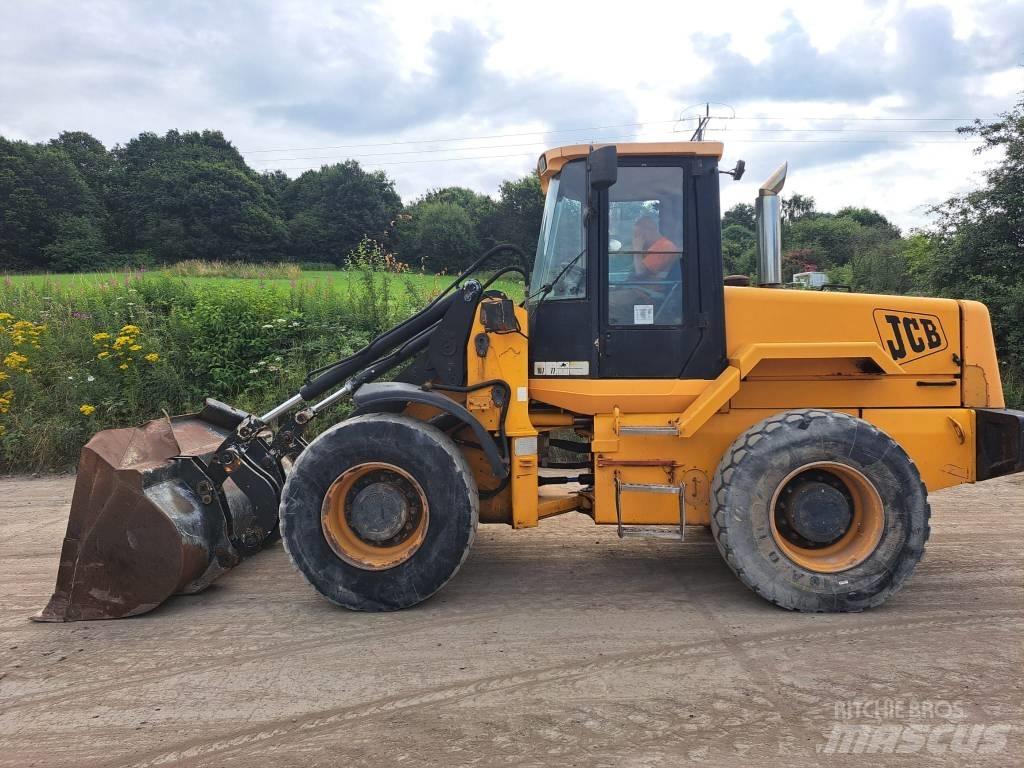 JCB 426 Pyöräkuormaajat