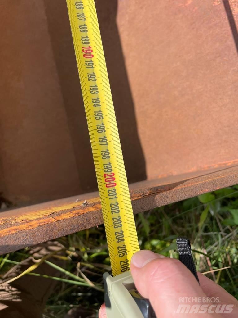Dalen 1534 Strøkasse Hiekan- ja suolanlevittimet