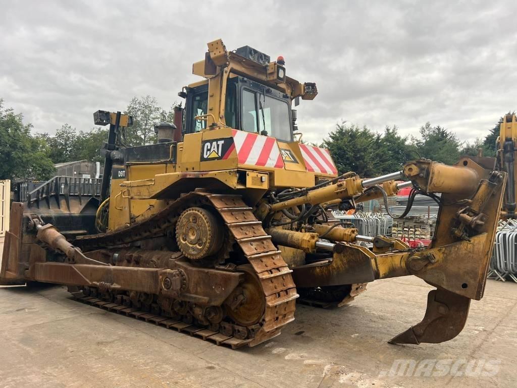 CAT D 9 T Telaketjupuskutraktorit
