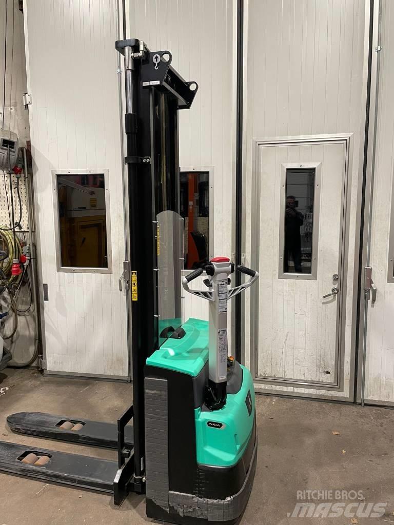 Mitsubishi SBP12N3 Käyden ajettavat pinoamistrukit