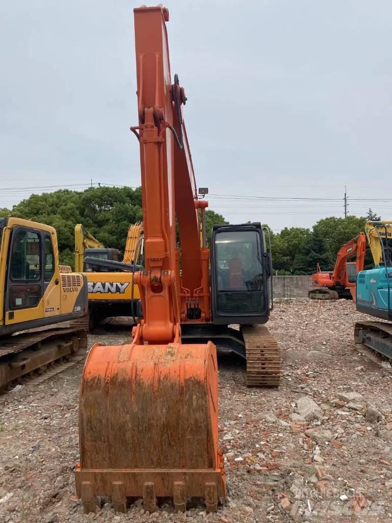 Hitachi ZX 120 Telakaivukoneet