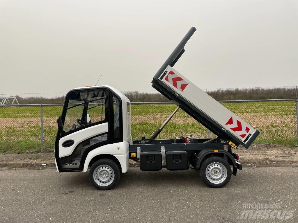  Addax MT15N Kipper Taajamakoneet