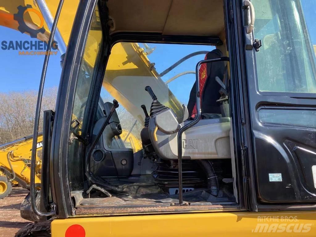 CAT 325 D Telakaivukoneet