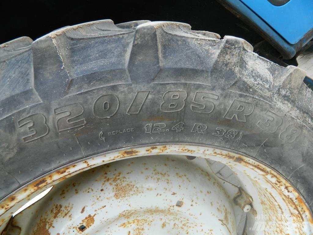 Ford 5600 Traktorit