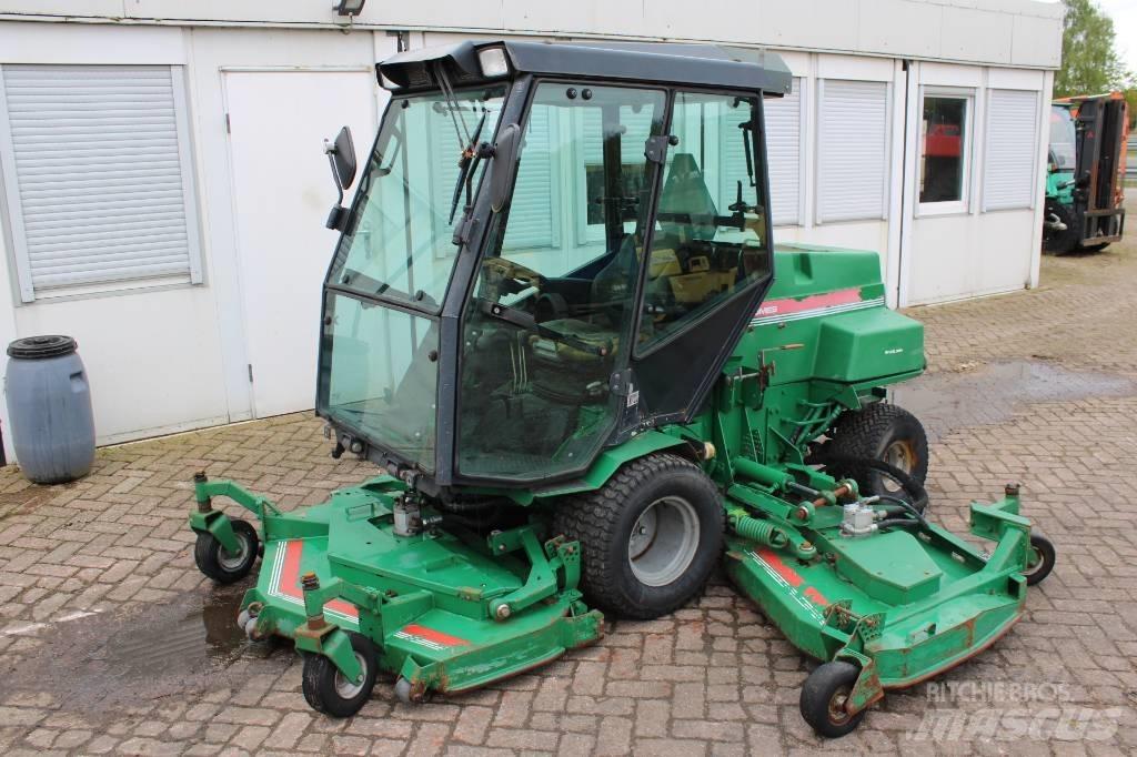 Ransomes Terrax Päältäajettavat ruohonleikkurit