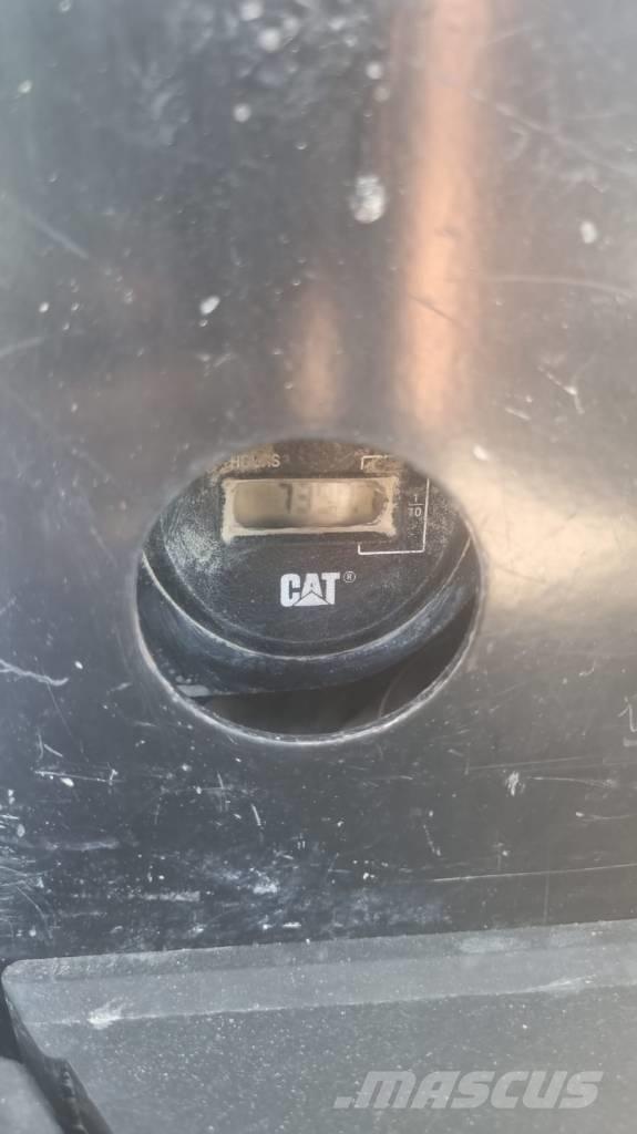 CAT 305.5 Minikaivukoneet < 7t