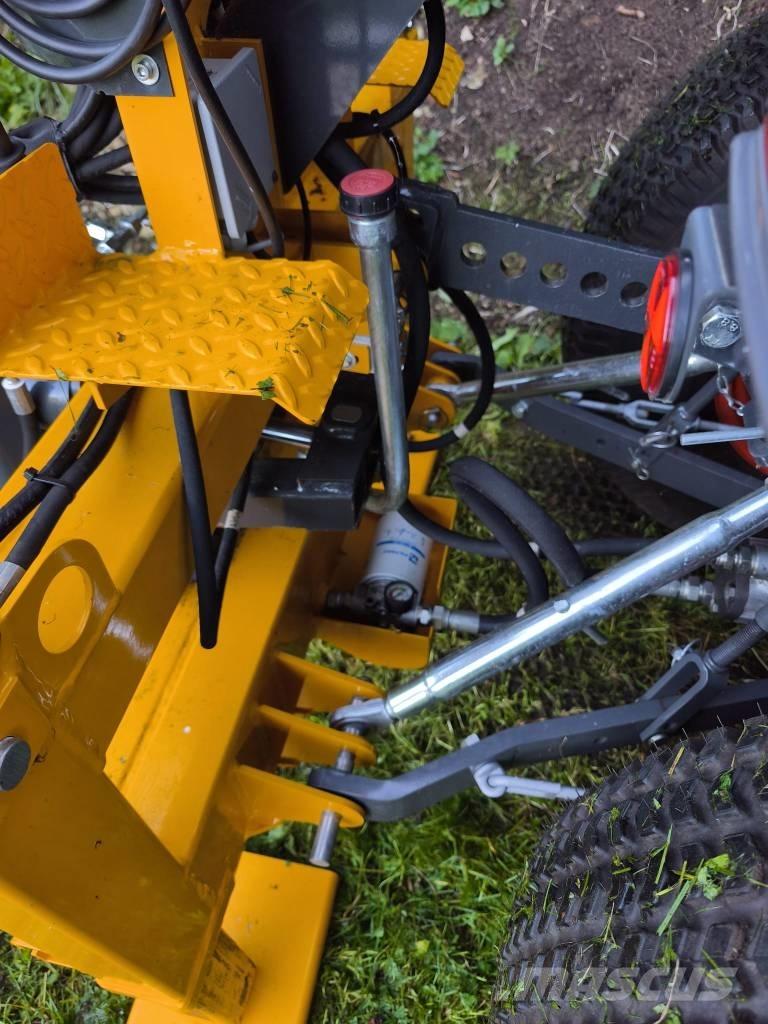 Kubota L1-382 HST Traktorit