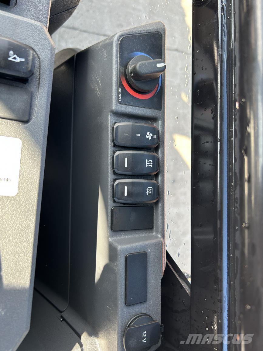 CAT 906 (9145) Yleiskuormaajat