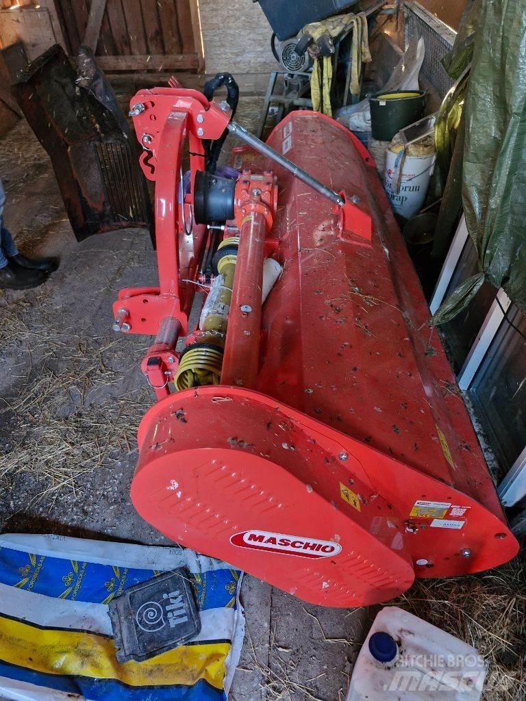 Maschio NY l250 Kesantoleikkurit ja -murskaimet