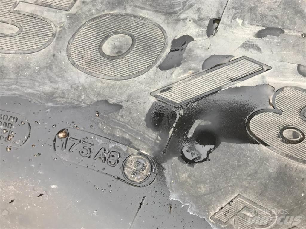 Michelin 650/85R38 Renkaat ja vanteet