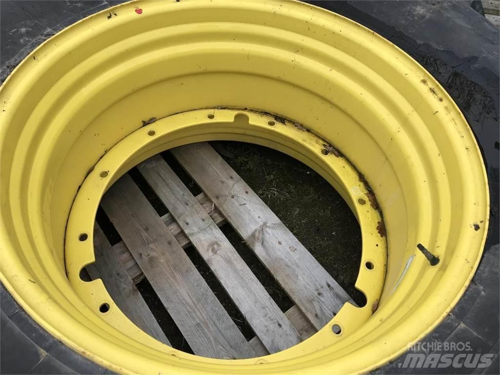 Michelin 650/85R38 Renkaat ja vanteet