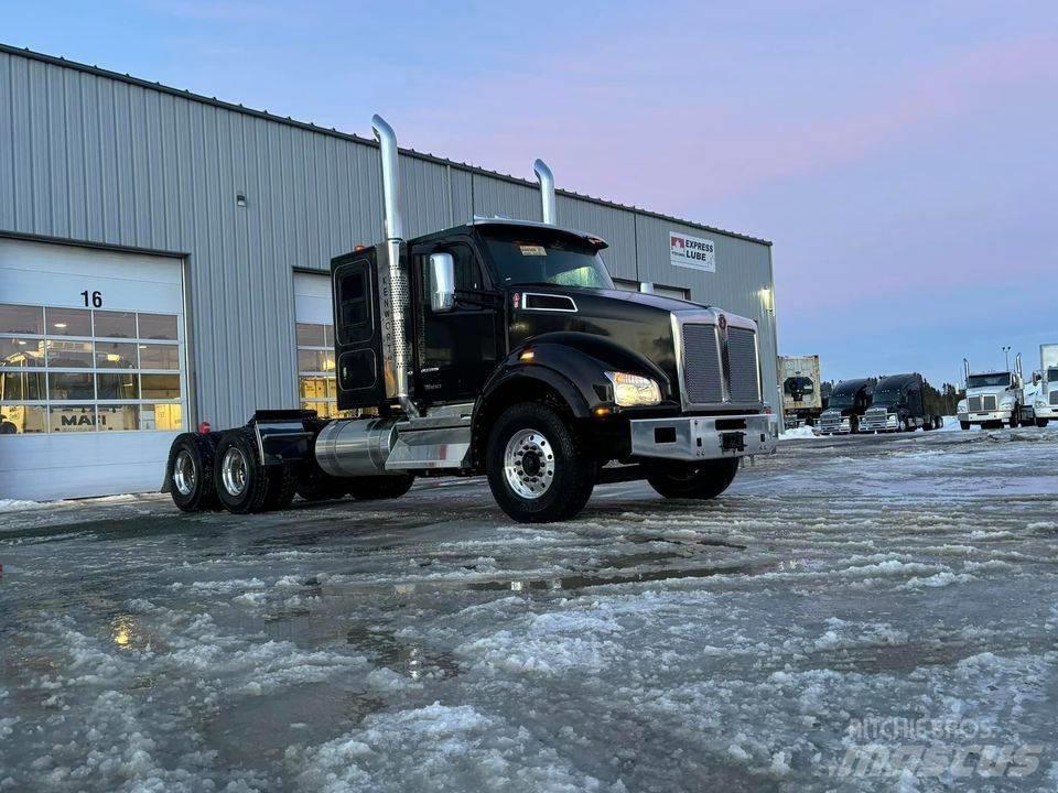 Kenworth T 880 Vetopöytäautot