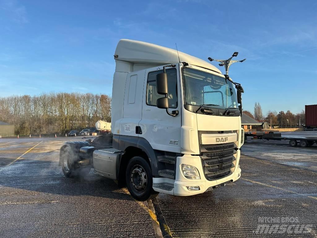 DAF CF410 Vetopöytäautot