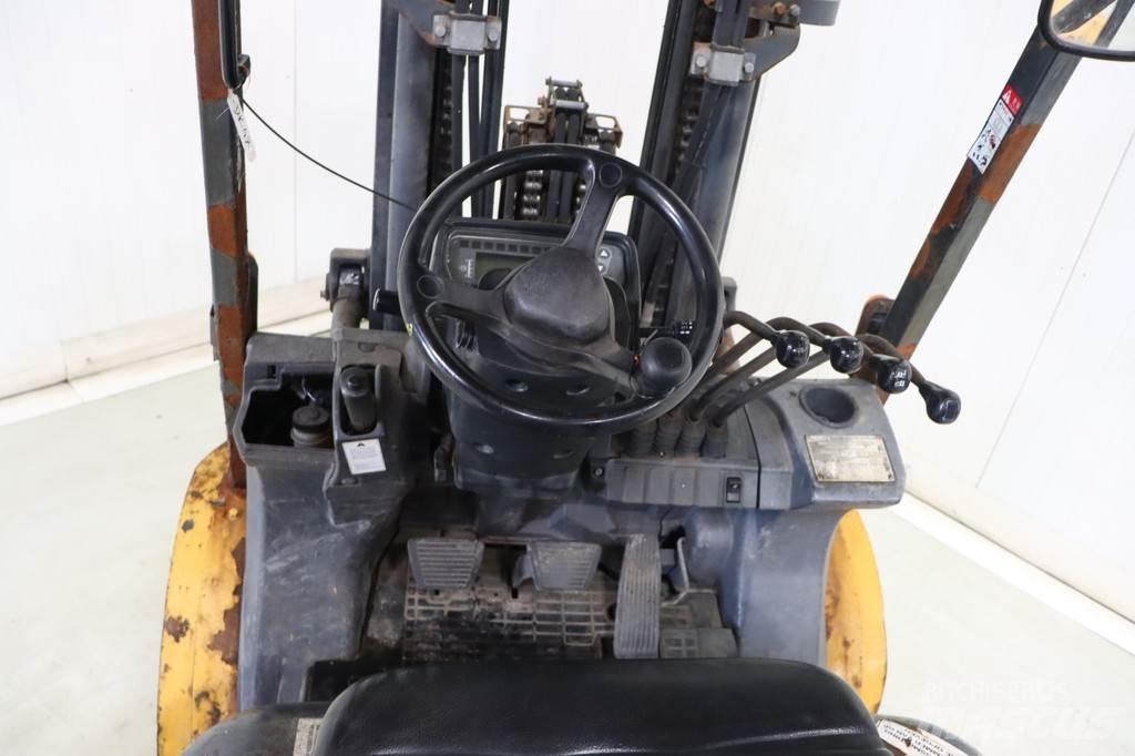 CAT DP30NT Dieseltrukit