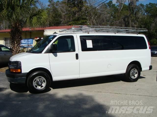 Chevrolet G3500 Pakettiautot