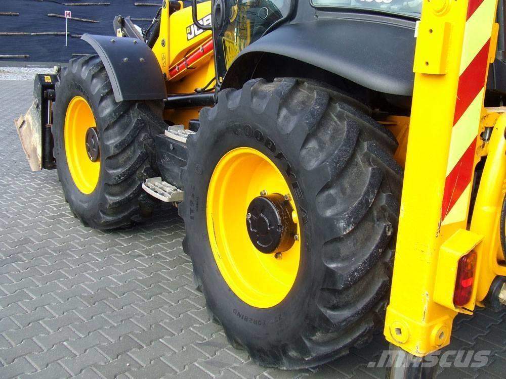 JCB 4CX Kaivurikuormaajat