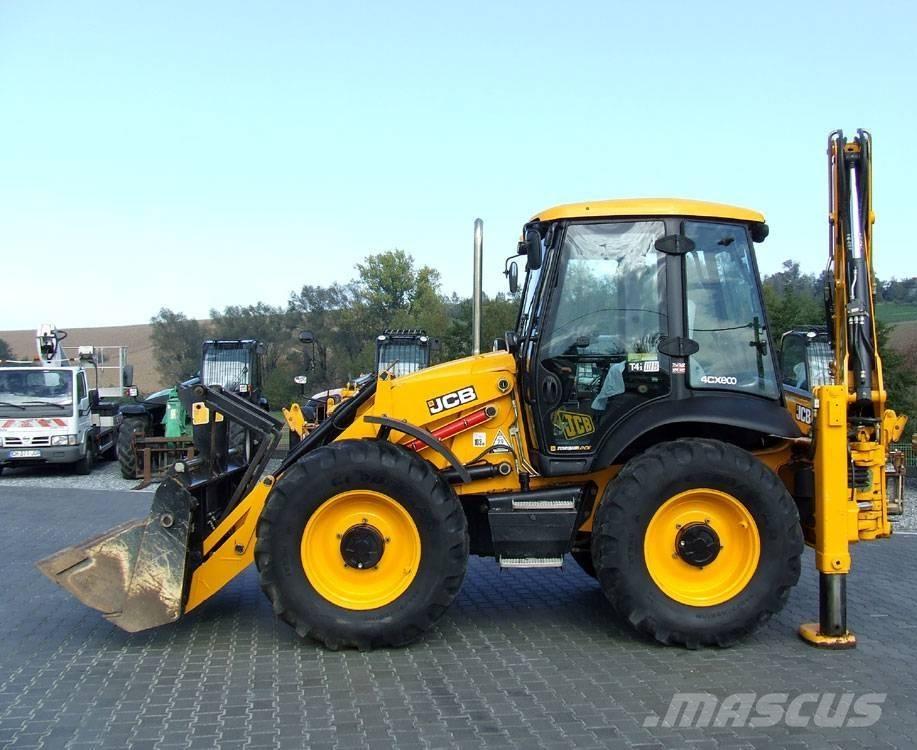 JCB 4CX Kaivurikuormaajat