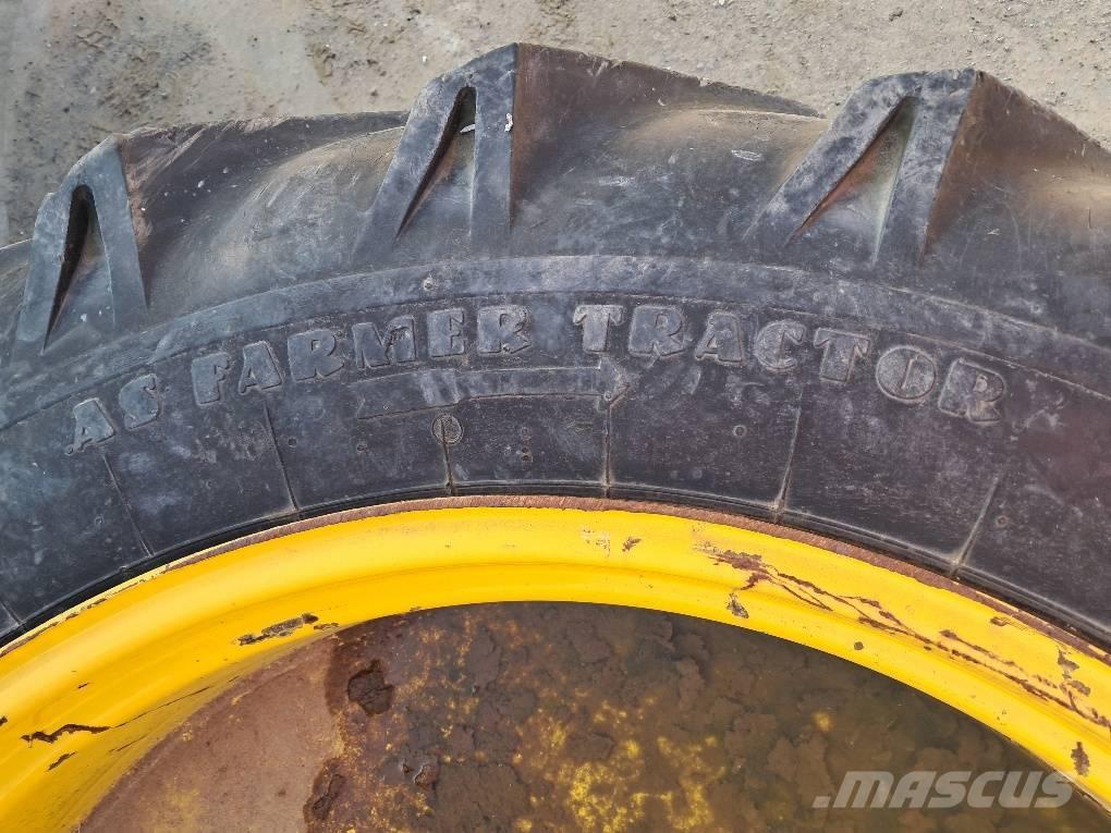 Record 12.4-36 Renkaat ja vanteet