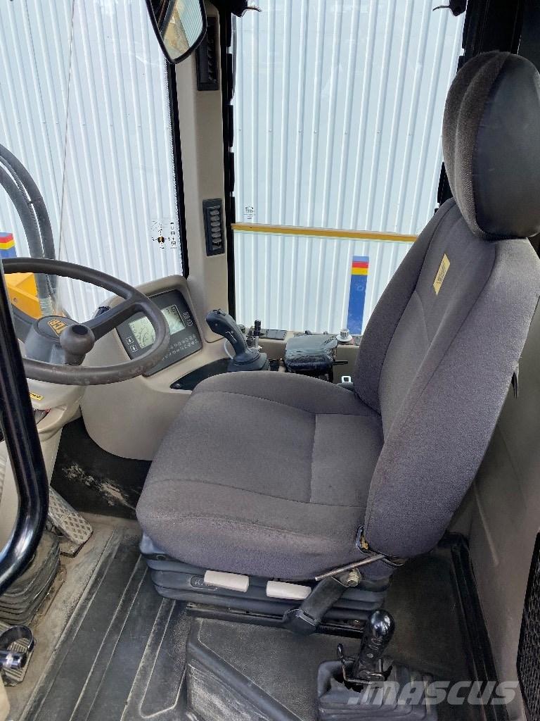 JCB 412 S Pyöräkuormaajat