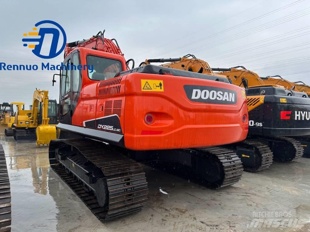 Doosan DX 225 LC-9C Telakaivukoneet
