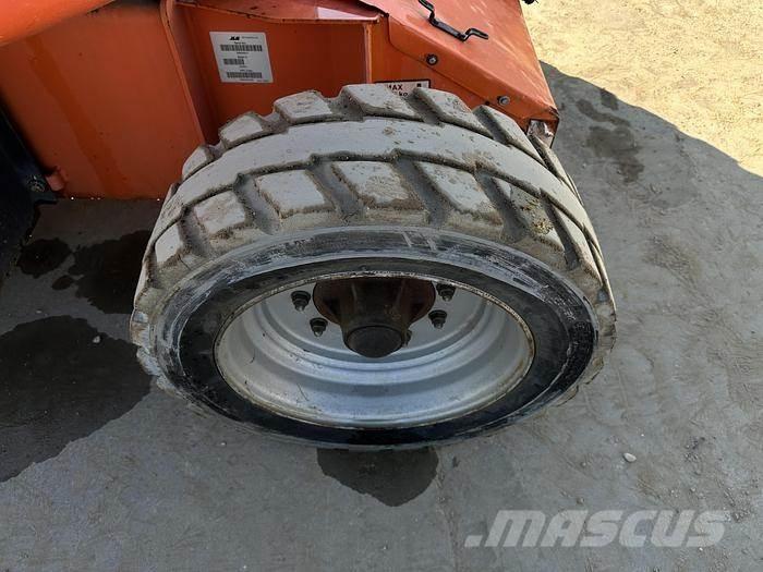 JLG E450AJ Muut henkilönosturit
