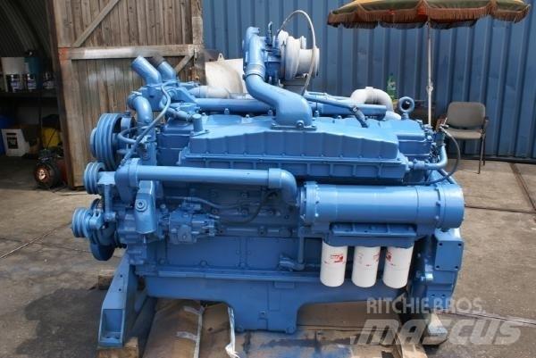 Cummins VTA 28 Moottorit