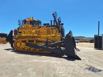Komatsu D 375 A-8 Telaketjupuskutraktorit