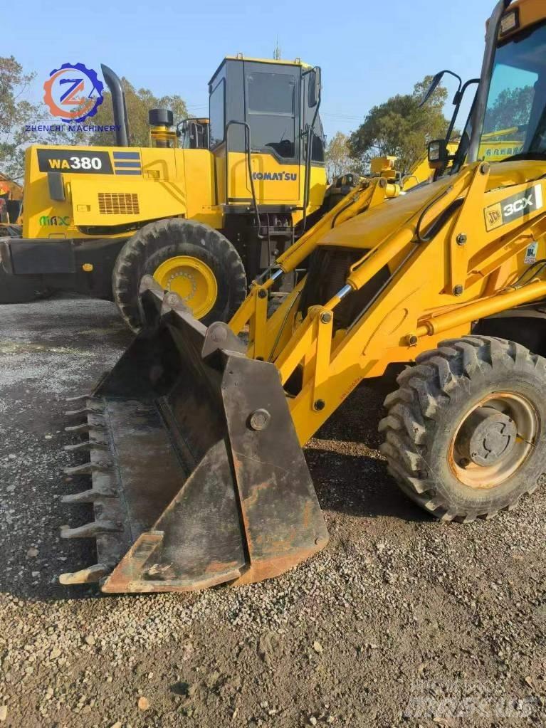 JCB 3 CX Kaivurikuormaajat